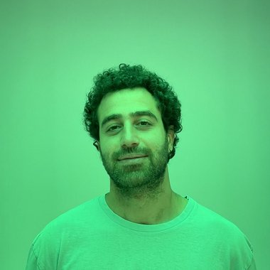 André Z. - Freelance Background Designer
