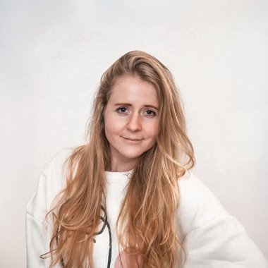 Sandra H. - Freelance Web Designer