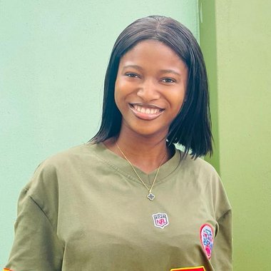 Arinola - Freelance Web Designer