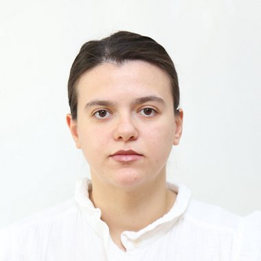 Xhoina C. - Freelance Content Creator