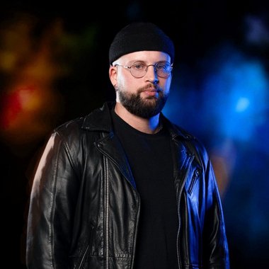 Joshua H. - Freelance Ui Designer