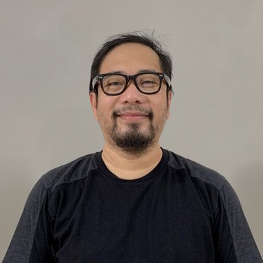 Glenn O. - Freelance Designer