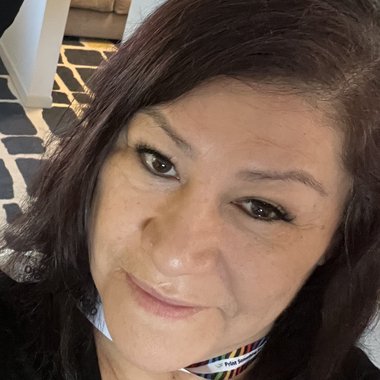 Lonnie J. - Freelance Graphic Designer