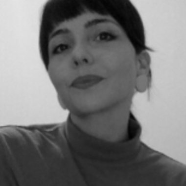 Aline R. - Freelance Wardrobe