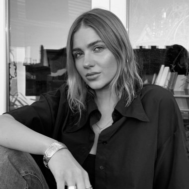 Laura K. - Freelance Product Designer