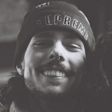 Hugo J. - Freelance Mixing Engineer