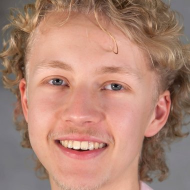 Constantin (. - Freelance Music Producer