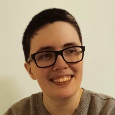 Amelia P. - Freelance Designer