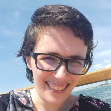 akp555 - Freelance Brand Designer