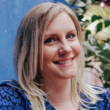 Charline R. - Freelance Social Media Manager