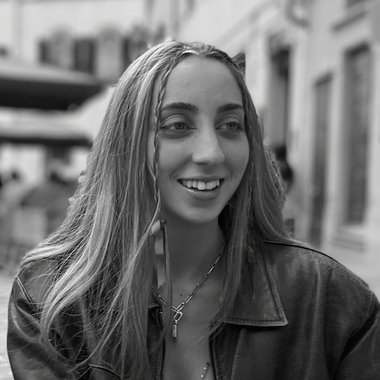 Emily C. - Freelance Ugc Creator