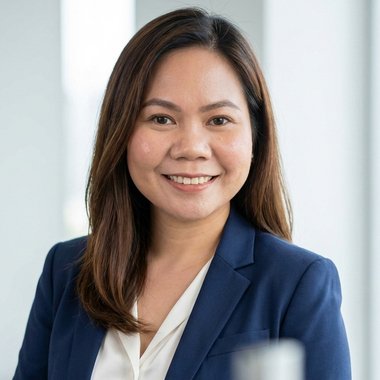 Caryn B. - Freelance Social Media Manager