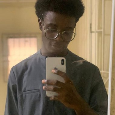 PATRICK V. - Freelance Brand Designer