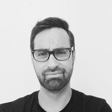 Miguel L. - Freelance Designer