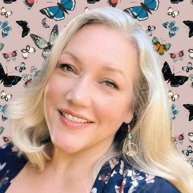 Therese T. - Freelance Designer