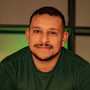 Andre V. - Freelance Developer