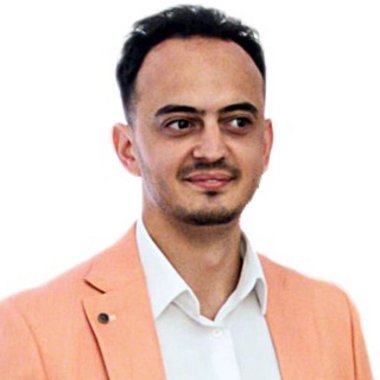 Ionut T. - Freelance Ai Prompt Engineer