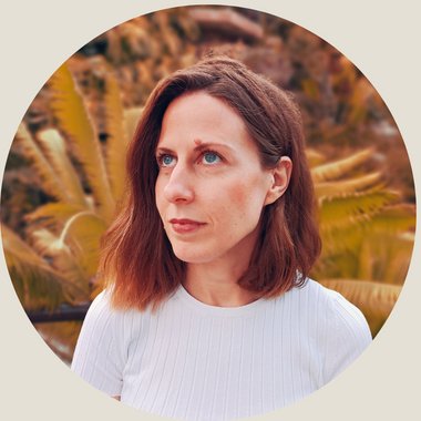 Eva A. - Freelance Assistant Editor