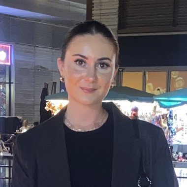 Tara R. - Freelance Copywriter