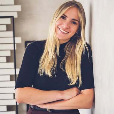 Laura F. - Freelance Social Media Manager