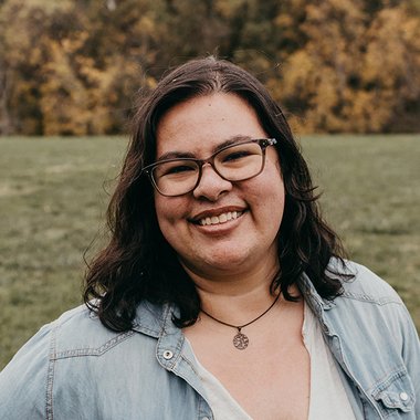 Vania H. - Freelance Brand Designer