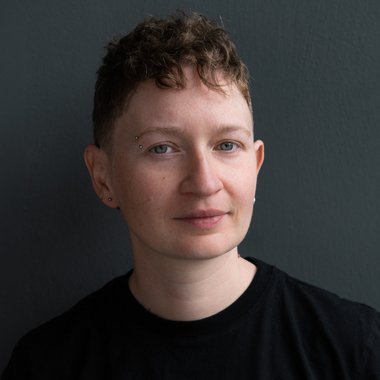 Vale Q. - Freelance Presenter