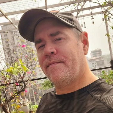 Jon L. - Freelance Video Editor