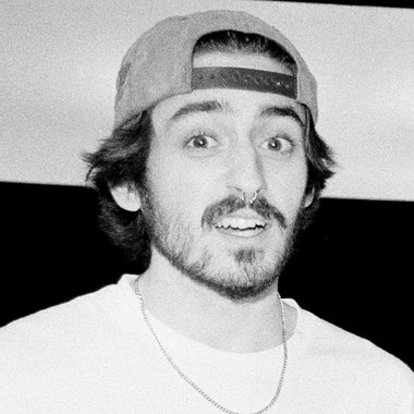 cam m. - Freelance Video Editor