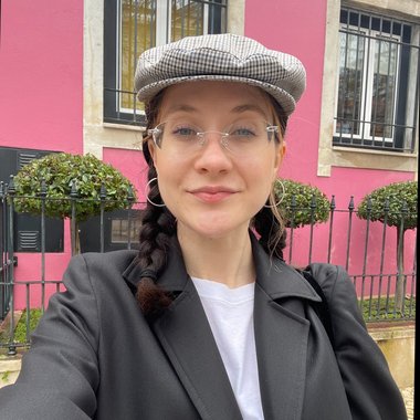 Nicole L. - Freelance Choreographer