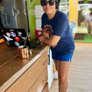 Silvia K. - Freelance Dj