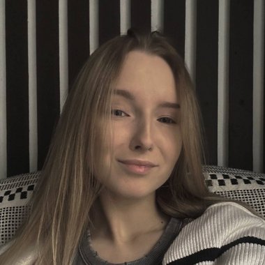 Anna K. - Freelance Web Developer