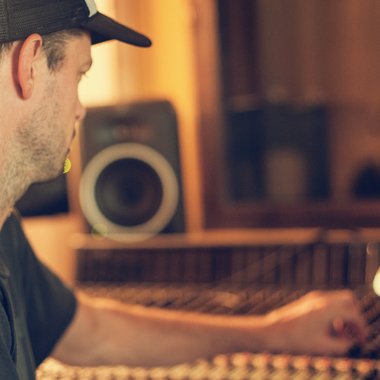 Edgardo G. - Freelance Podcast Producer