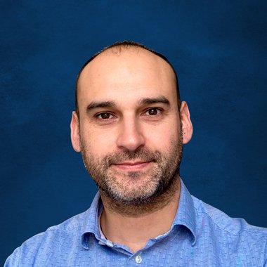 Fabián L. - Freelance Brand Strategist