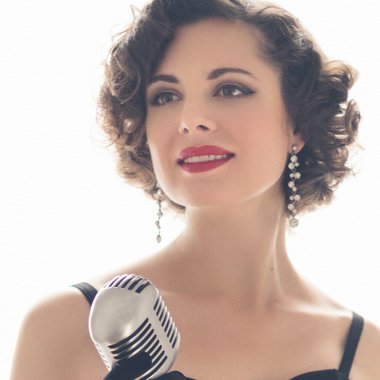 Rachel M. - Freelance Actor