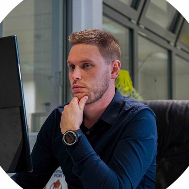 Andraž S. - Freelance Brand Designer