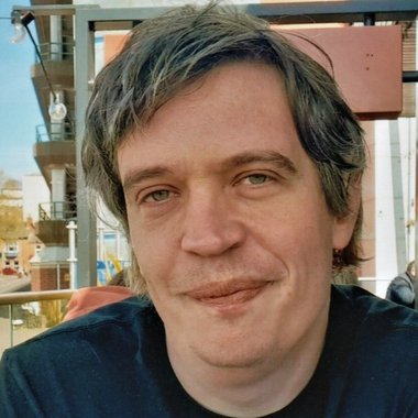 Stuart D. - Freelance Content Creator