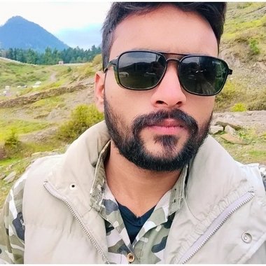 hamzaics229531 - Freelance Graphic Designer