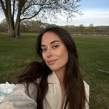 Ashley T. - Freelance Ugc Creator