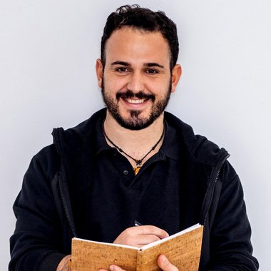 Sergio N. - Freelance Designer