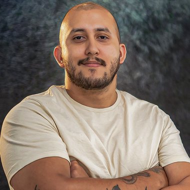 Renan C. - Freelance Brand Designer