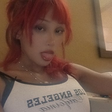 Estrella - Freelance Actress