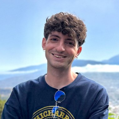 José J. - Freelance Content Creator