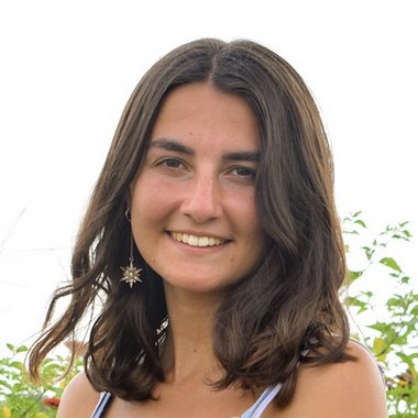 Zoe H. - Freelance Artist