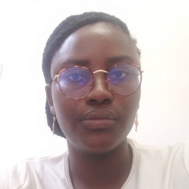 Samira S. - Freelance Web Designer