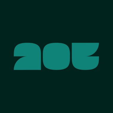 Zoe P. - Freelance Graphic Designer