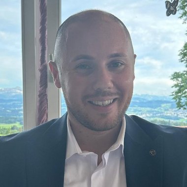 Milan N. - Freelance Digital Marketer