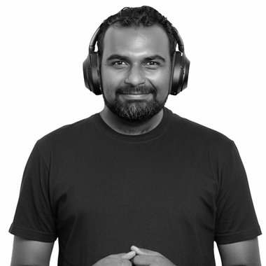Ian S. - Freelance Flyer Designer