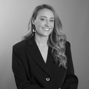 Courtney L. - Freelance Motion Graphic Designer