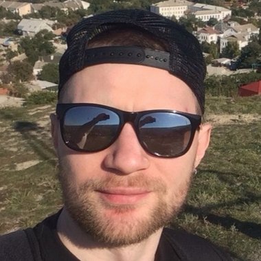 Yuriy - Freelance Developer