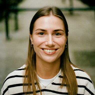 Ugne G. - Freelance Artworker